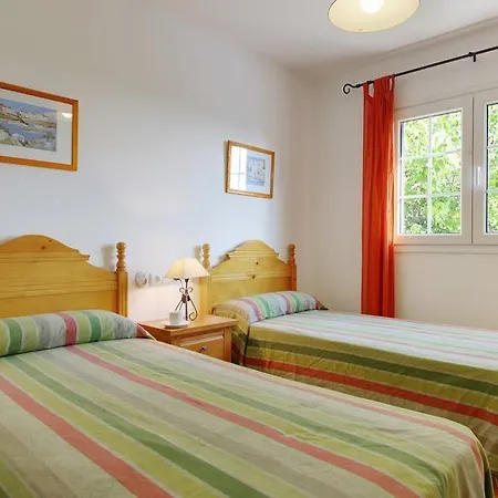 Villa Binibequer Vell Sleeps 9 Pool Air Con Wifi Binibeca